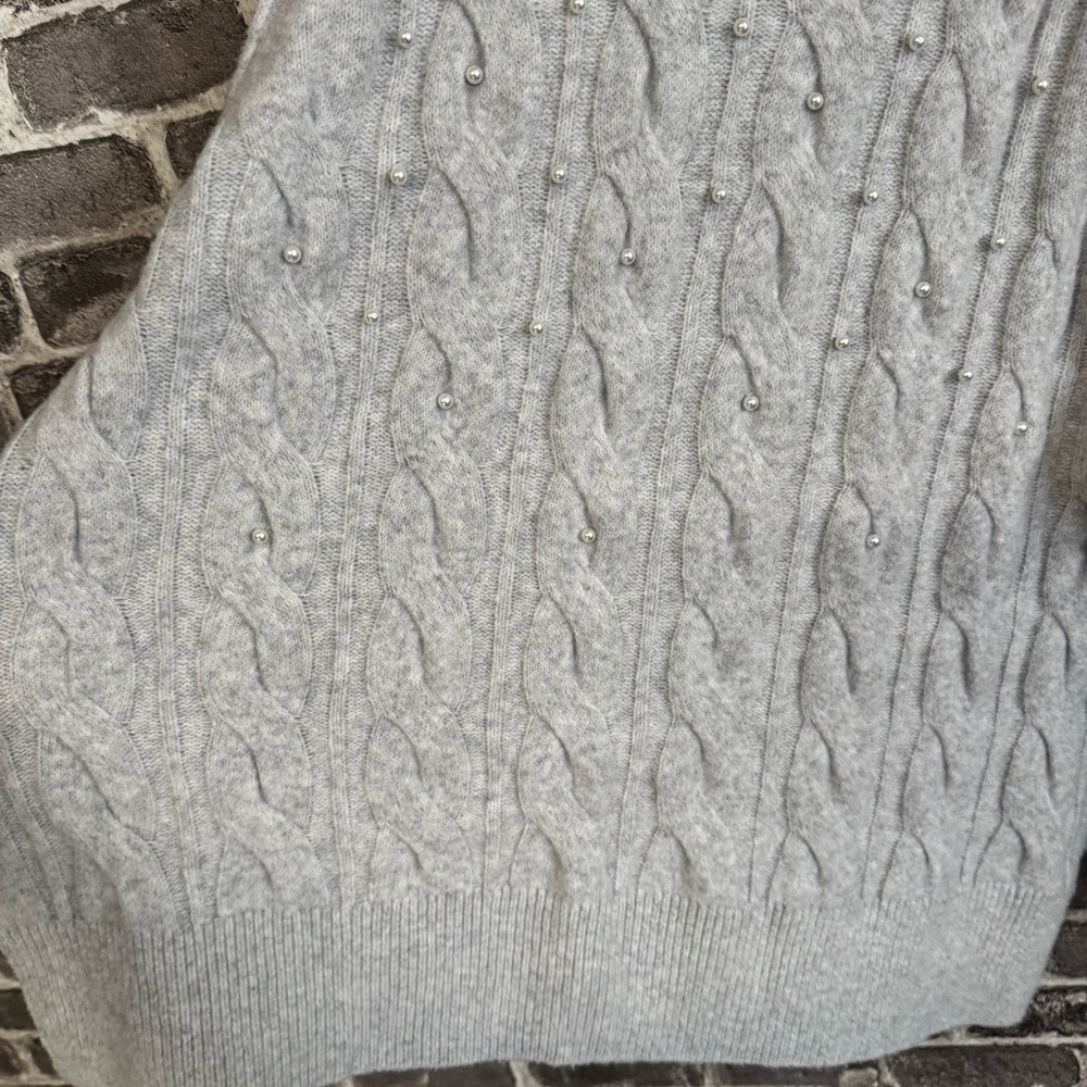 NWT Aerie unREAL Cable Pearl Crew Sweater Oversized Soft Gray - Picture 8 of 12